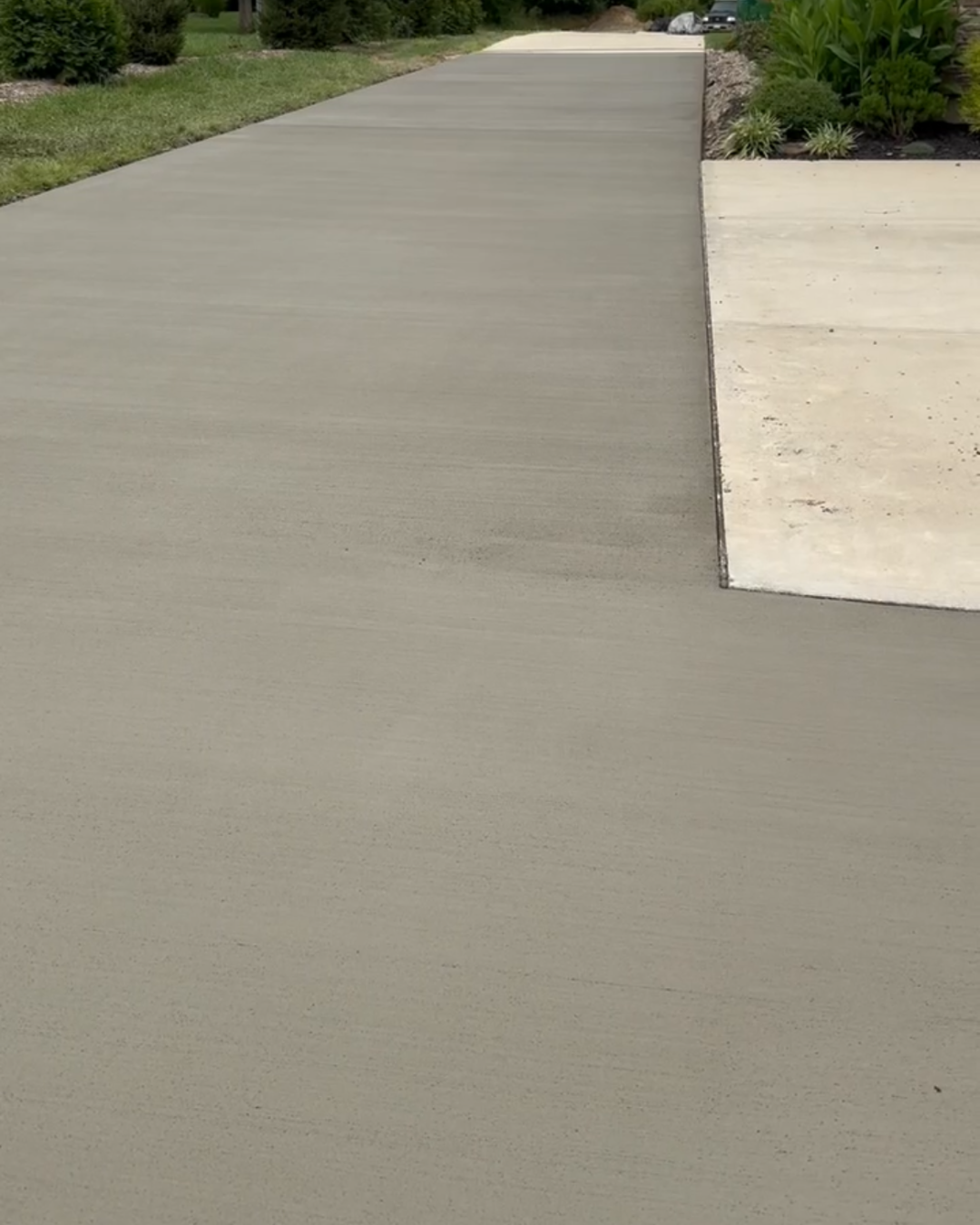 Driveway with retaining wall